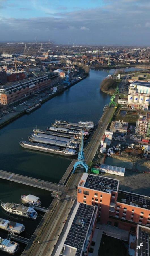 Feel At Home At This Homeawayfromhome Appt With A Stunning Water Canal View And Home Gym Gent Exteriér fotografie